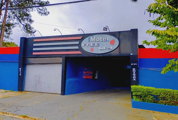 Free Way Motel - fachada