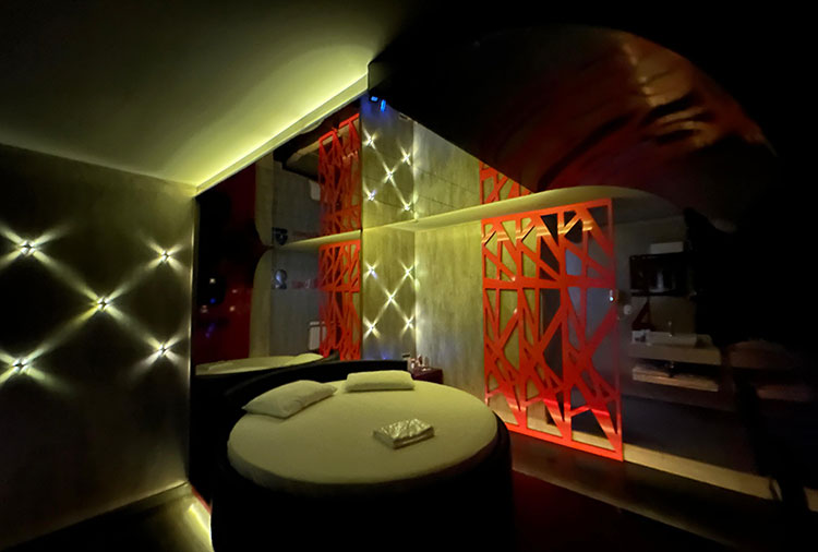 Motel Casa de Pedra - Suíte 25 Clubber