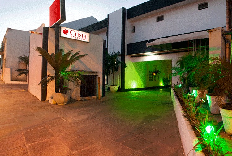 Cristal Executivo Hotel - fachada