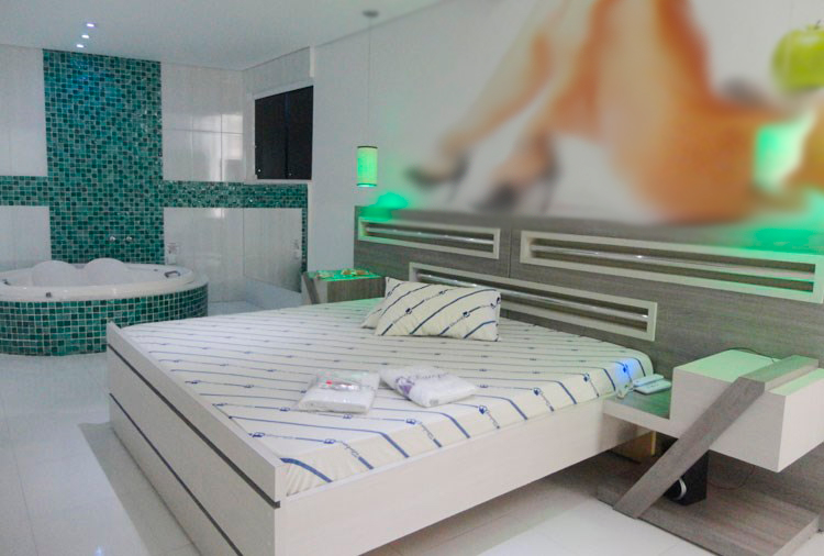 Champagne Motel - Suíte Master com Hidro
