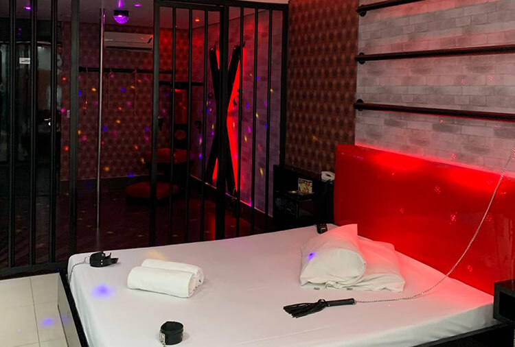 Diamond Motel - Suíte Privê Sado
