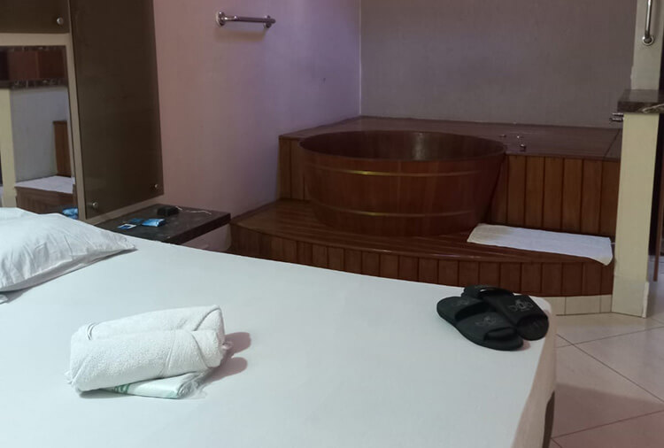 Garden Motel - Suíte Jasmin