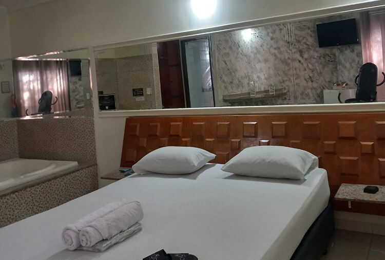 Garden Motel - Suíte Orquídea