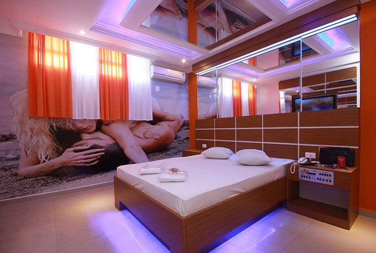 Scape Motel - Suíte Luxo com Frigobar