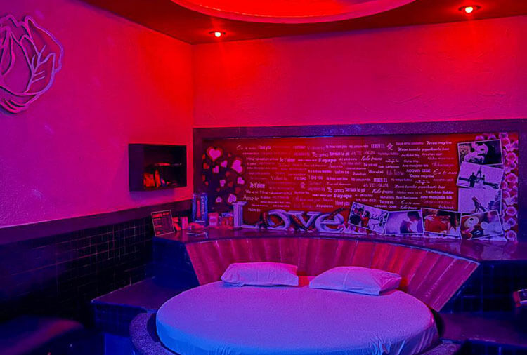 Motel Emoções - Jacarecanga - Suíte Boate