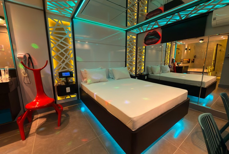 Crush Motel - São Paulo - Suíte Gold Class 