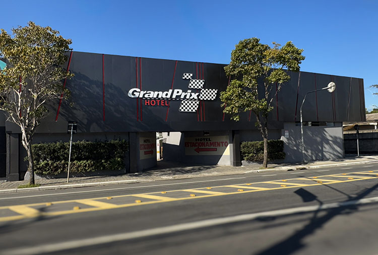 Hotel Grand Prix - fachada