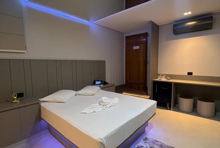 Status Motel  - Suíte Luxo Plus