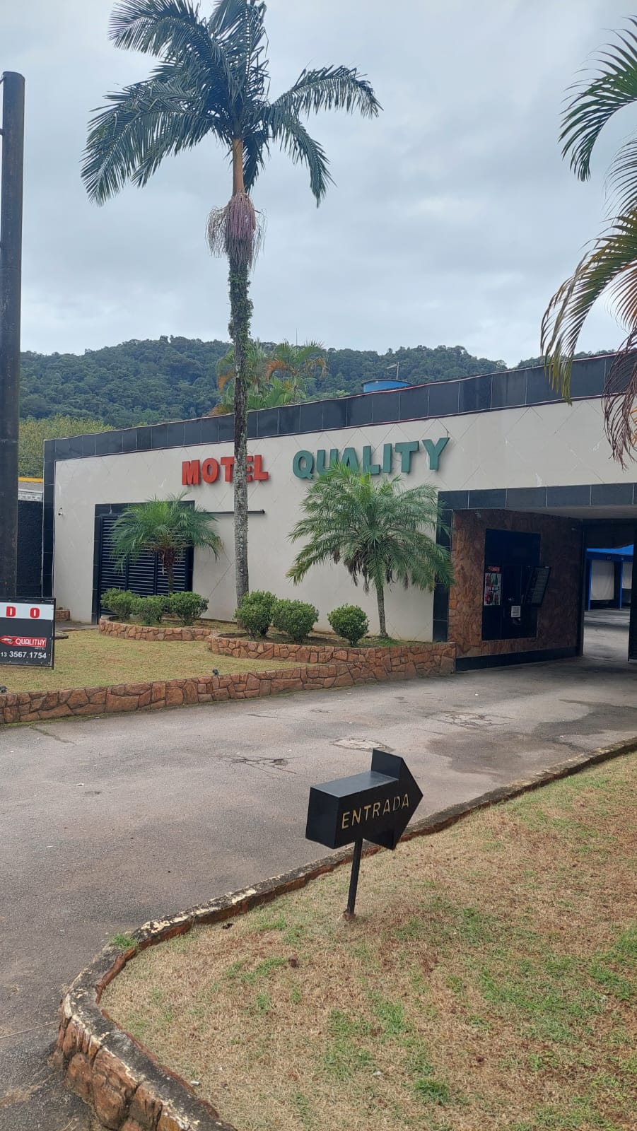 Quality Motel - fachada