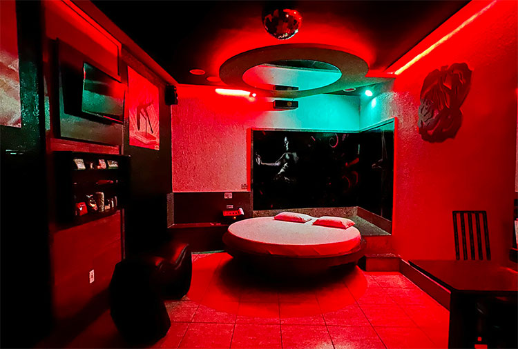 Motel Emoções - Fátima - Suíte Boate