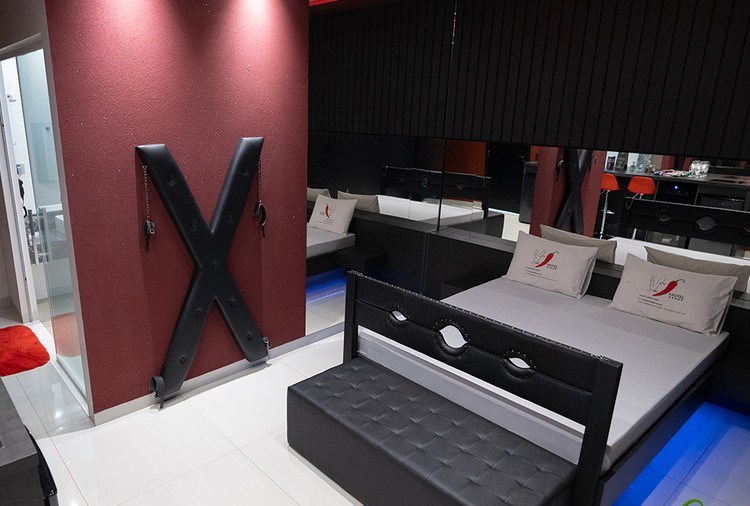 Motel Você Que Sabe Temático Deluxe - Suíte Quarto Vermelho