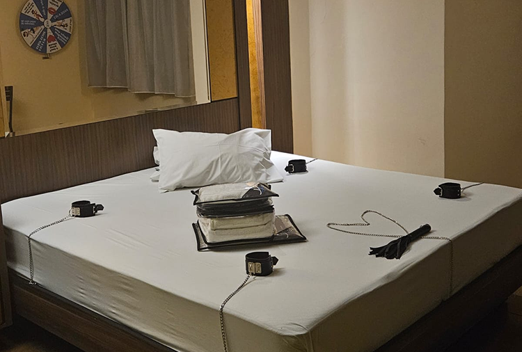 Yves Motel - Suíte Yves Erótica