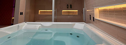 Scort Motel by Savana