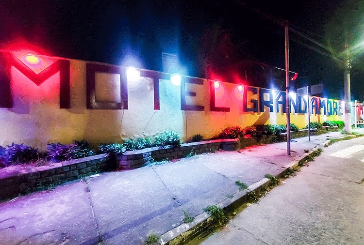 Motel Grand Amore - fachada