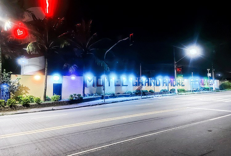 Motel Grand Amore - fachada