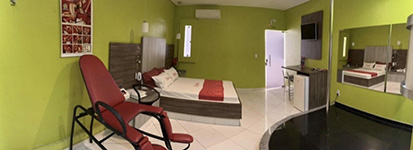 Charles Motel