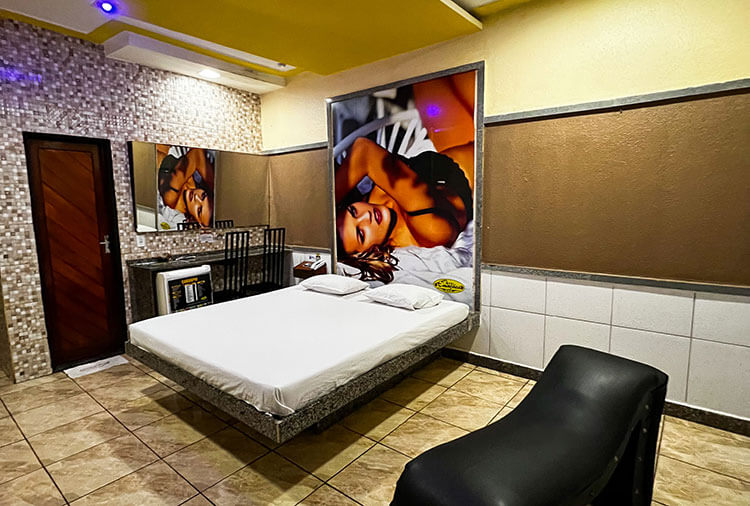 Motel Emoções - Montese - Suíte Luxo