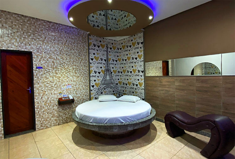 Motel Emoções - Montese - Suíte Dupla