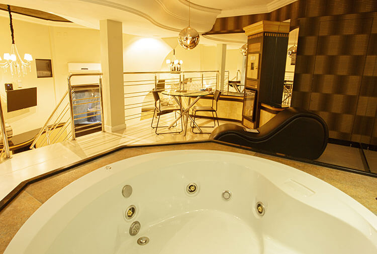 Motéis Vis à Vis - Joinville - Suíte Lumière