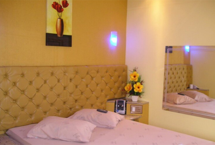 Motel Red Love - Apto Standart - Garagem privativa