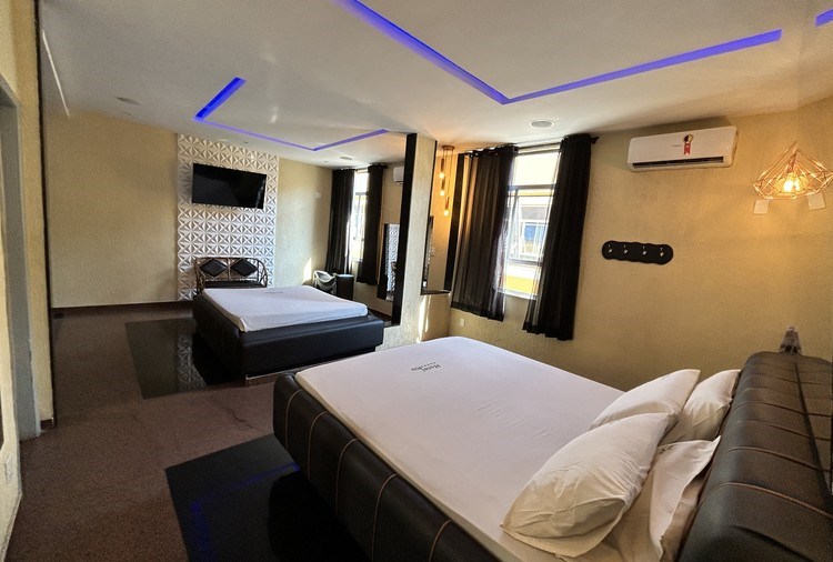 Hotel Emoções - Suíte Luxúria