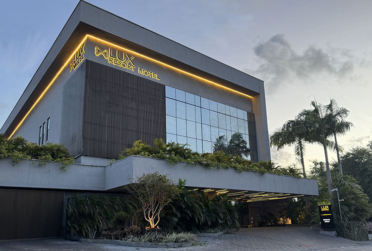 Lux Resort Motel - fachada