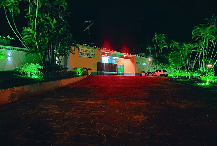 Johnny's - Jacarezinho - fachada