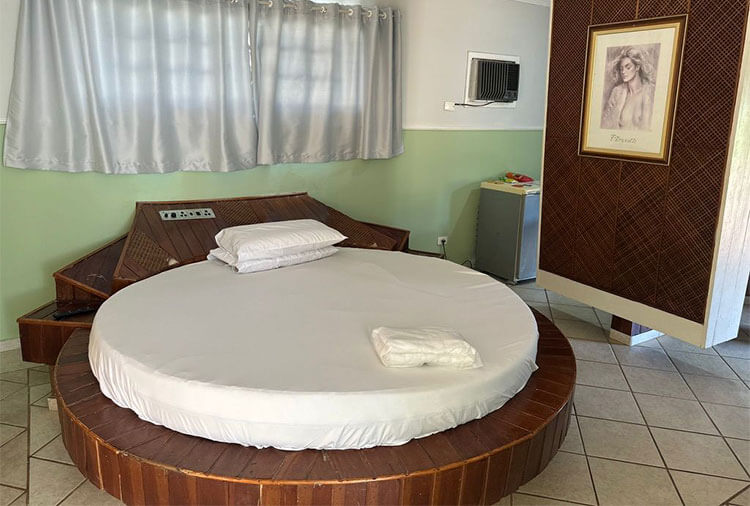 Johnny's - Jacarezinho - Suíte Diplomata