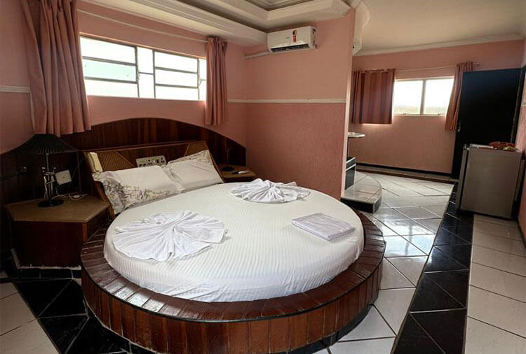 Johnny's - Jacarezinho - Suíte Presidencial