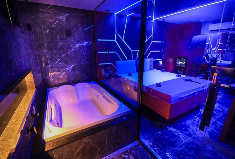 Point Motel - Suíte Nudes Pro Max