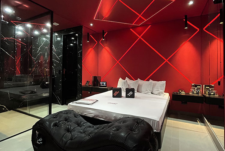 Queen's Motel - Suíte Master Colors