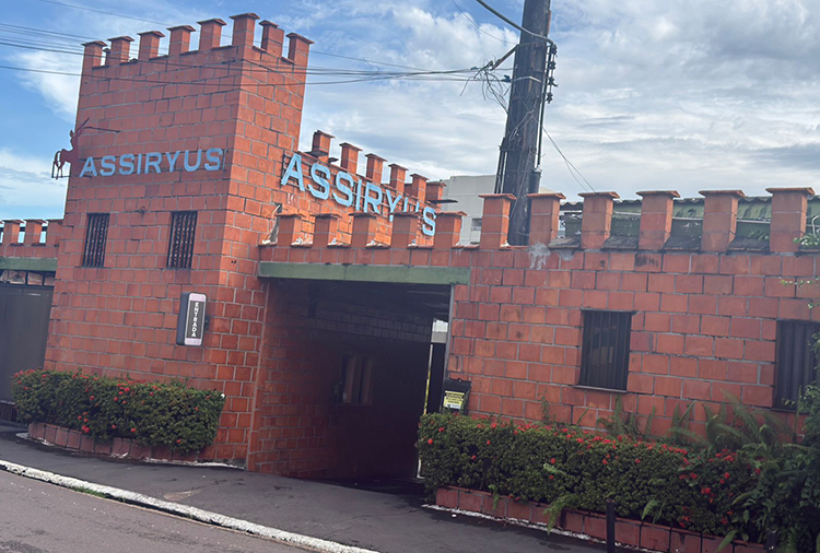 Assiryus Motel  - fachada